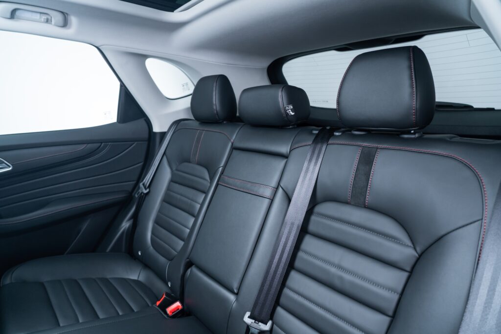 MG EHS Plug in Hybrid interior detail 16