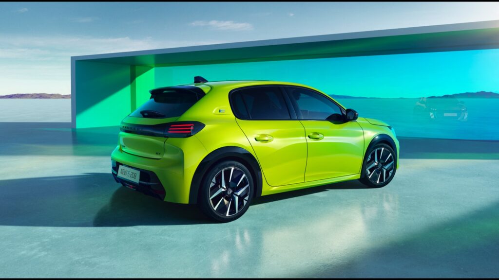 Peugeot e 208 2024 09@2x