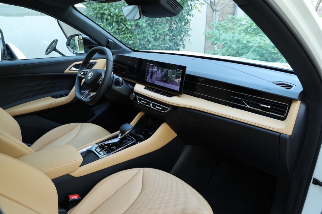 Mg ehs phev 2025 photo laurent sanson